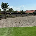 Feriehus Relax Vendeghaz Tisza-to *