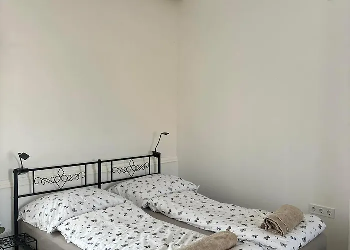 Relax Vendeghaz Tisza-to Case de vacanță